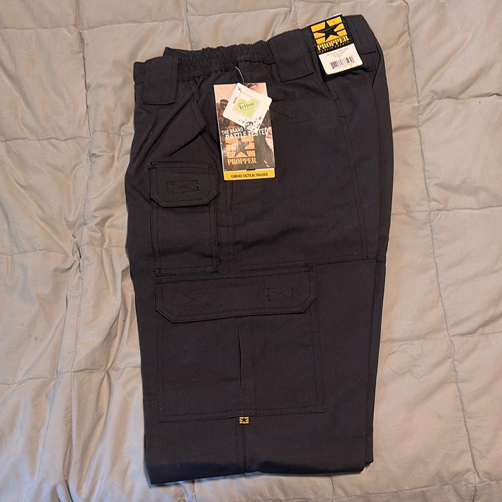 NEW Women’s Propper tactical pants size 4